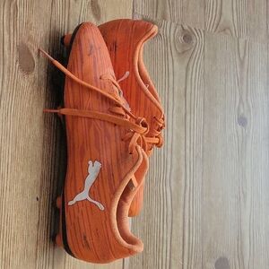 Puma Men's Orange Soccer Cleats
